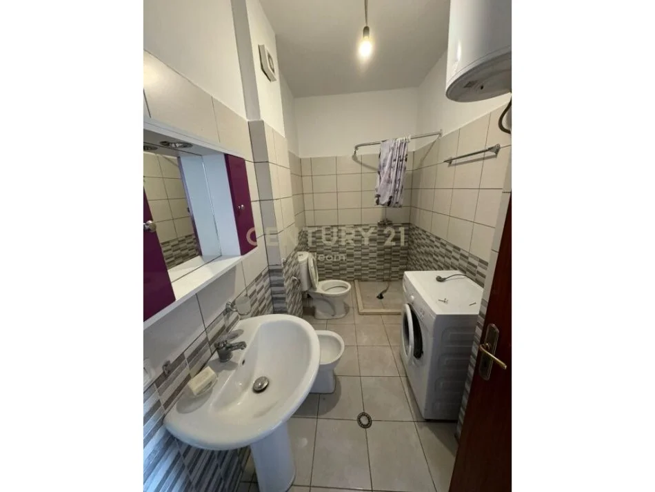 Tirane, shitet apartament 1+1 Kati 6, 80 m² 89.000 € 