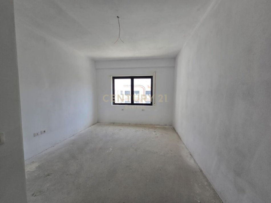 Tirane, shes apartament 3+1+2 , 154 m² 222,000 € (Kodra e Diellit Residence)
