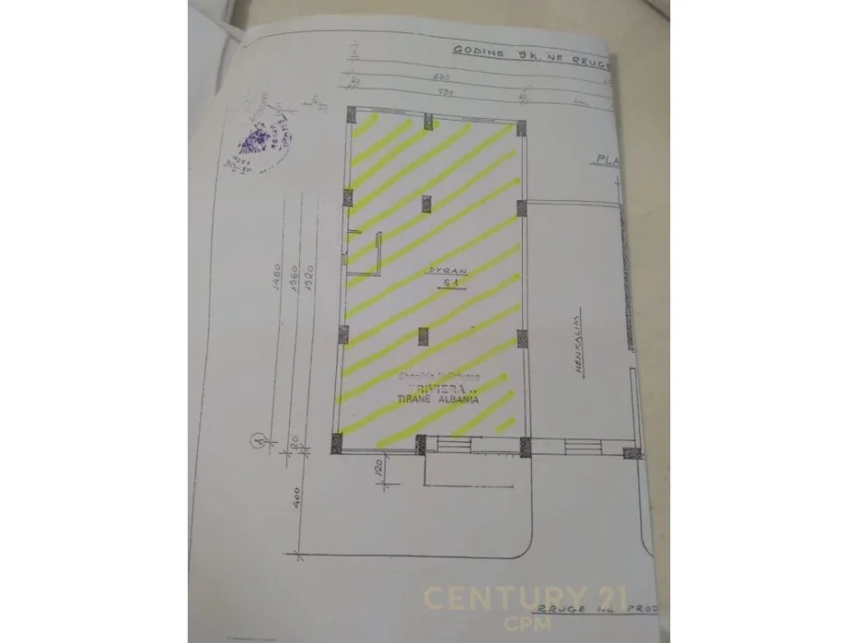 Tirane, jepet me qera ambjent biznesi Kati 0, 128 m² 1.100 € (e kosovareve)