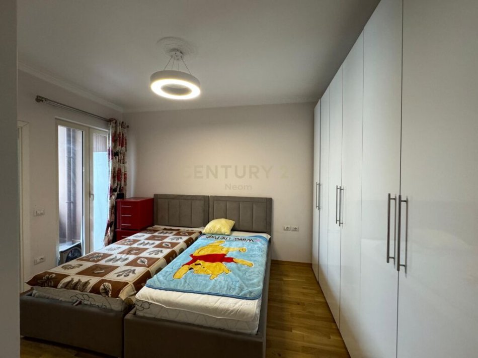 Tirane, jap me qera apartament 2+1 , 99 m² 600 € (Astiri)