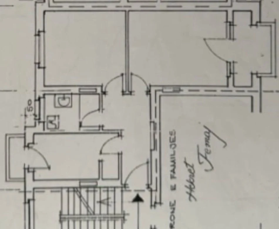 Tirane, shitet apartament 1+1+Aneks+Ballkon Kati 2, 69 m² 170.000 € (Rruga e Durresit)