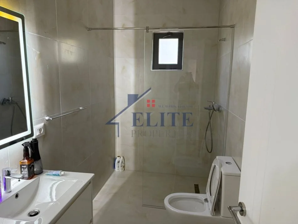 Tirane, jepet me qera shtepi 3+1 Kati 0, 120 m² 800 € (Sauk)