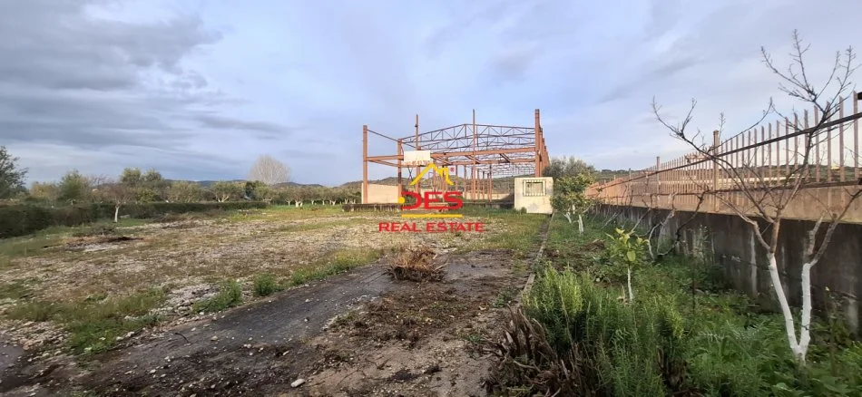 Vlore, jepet me qera magazine Kati 0, 4.500 m² 1.500 € (Panaja, Vlorë)