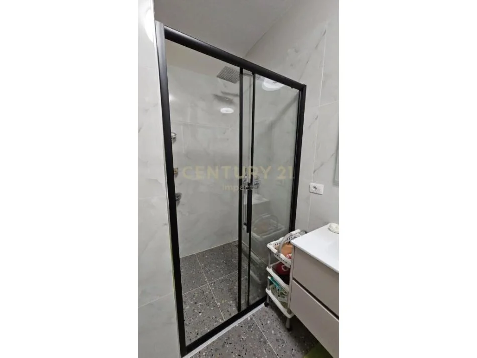 Tirane, shitet apartament 2+1 Kati 3, 86 m² 160,000 € 