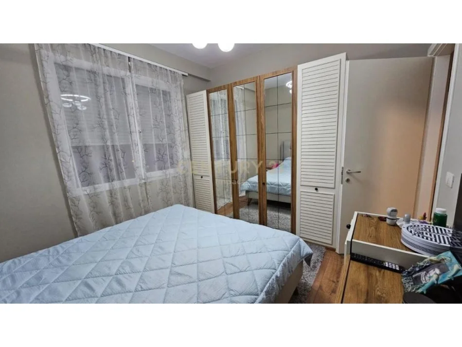 Tirane, shitet apartament 2+1 Kati 3, 86 m² 160,000 € 