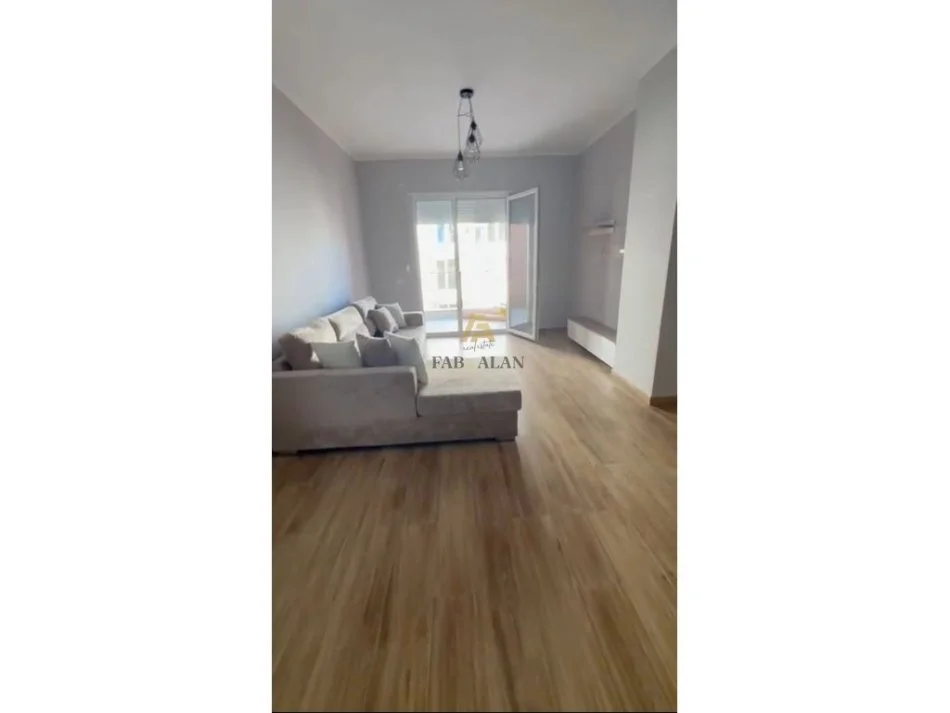 Tirane, shitet apartament 2+1 Kati 5, 102 m² 125.000 € (Kamez)