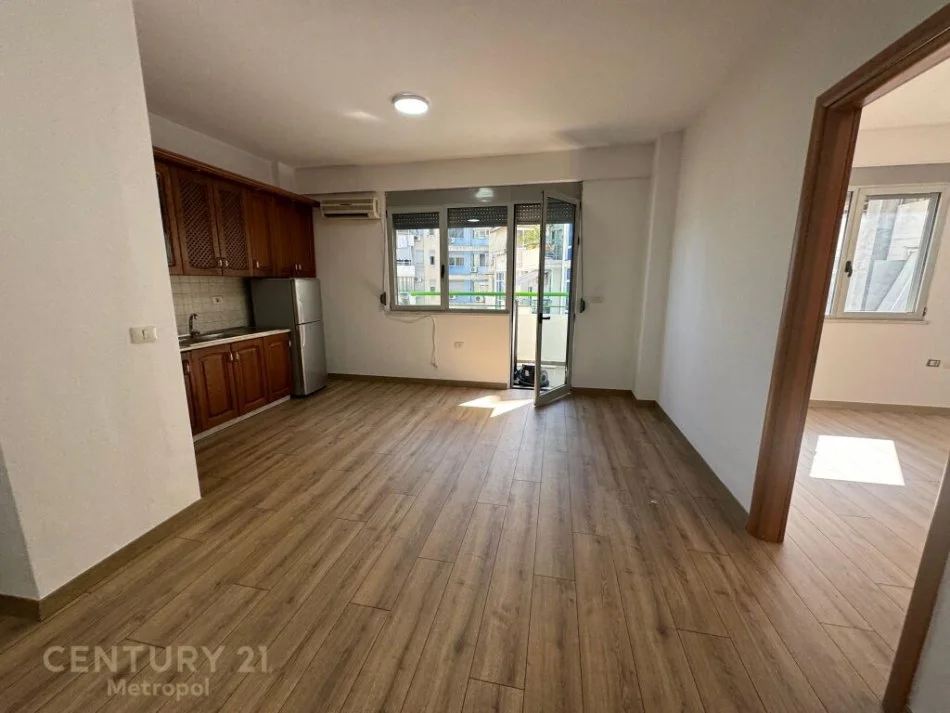 Tirane, shitet apartament Kati 7, 80 m² 165,000 € 