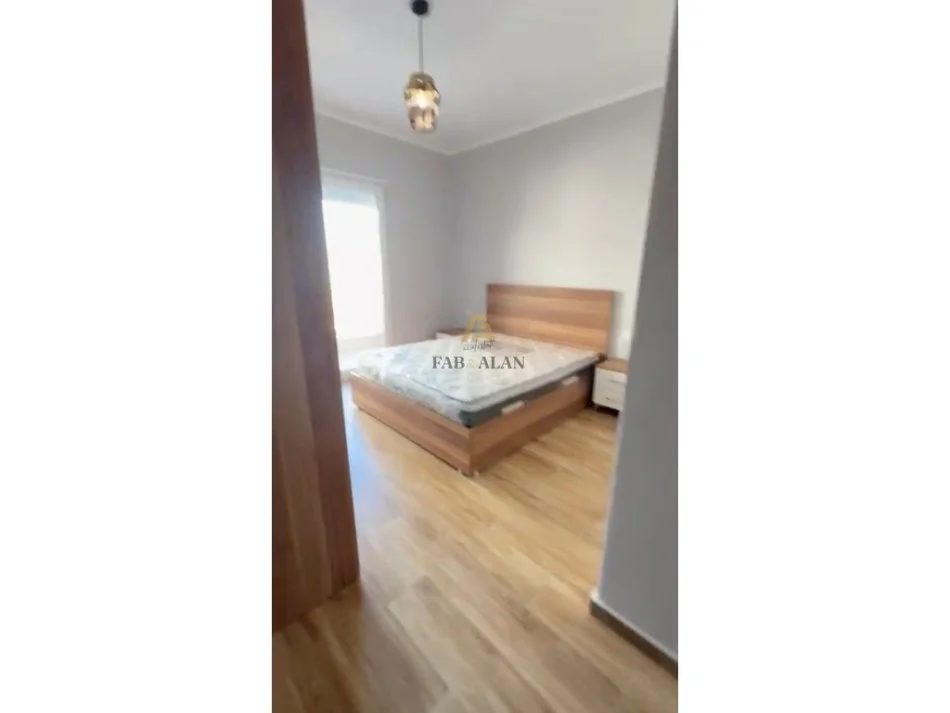 Tirane, shitet apartament 2+1 Kati 5, 102 m² 125.000 € (Kamez)