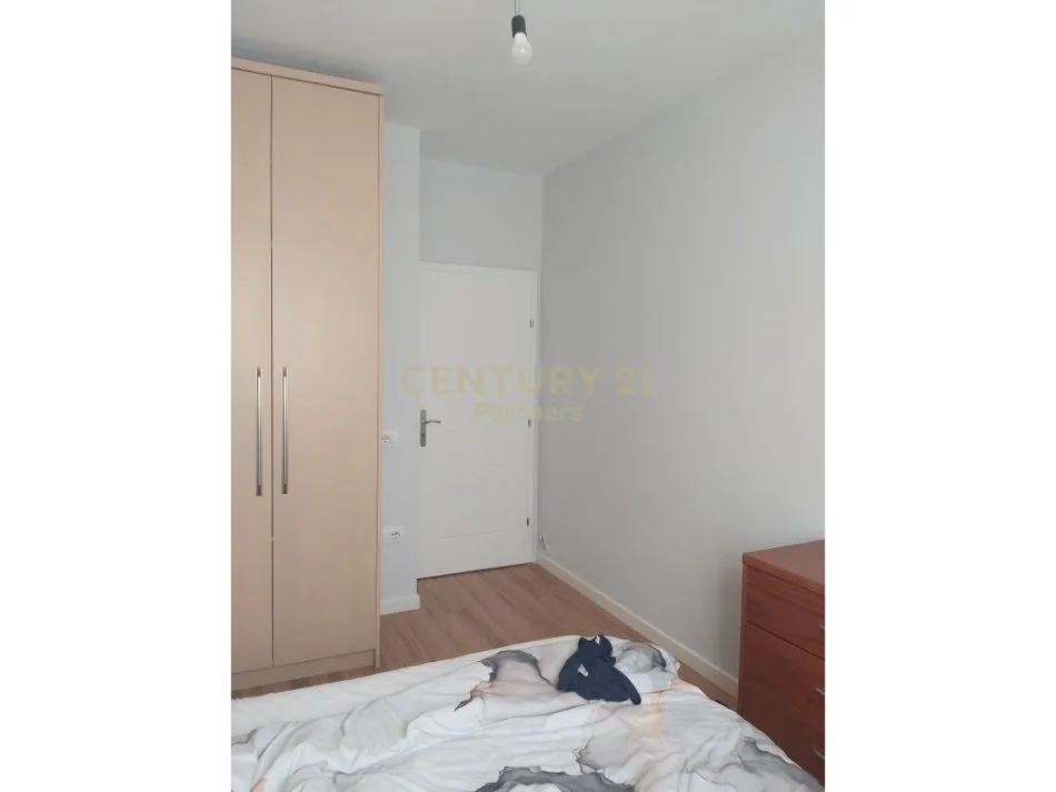 Tirane, shitet apartament 2+1+Ballkon Kati 6, 116 m² 115.000 € ("Muhamet Deliu" tek Fresku, stacioni parafundit i Porcelanit)