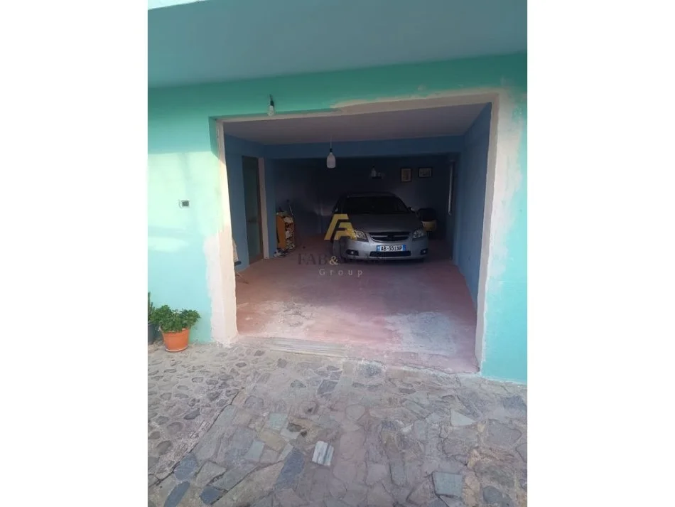 Tirane, shitet shtepi 2 Katshe , 77 m² 370.000 € (Shkoze)