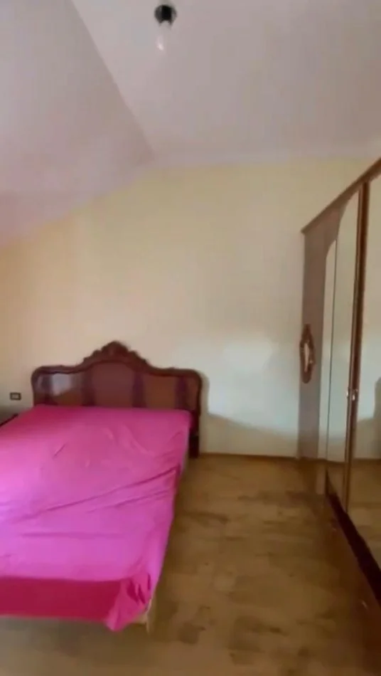 Tirane, jepet me qera apartament 2+1+Ballkon Kati 3, 100 m² 450 € 