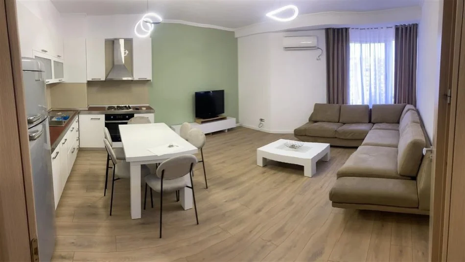 Tirane, jepet me qera apartament 2+1+Ballkon Kati 6, 90 m² 550 € (rruga Rexhep Shala)