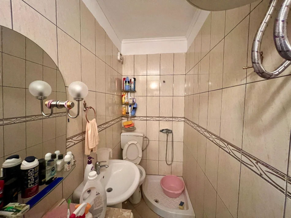 Golem, shitet apartament 2+1+Ballkon Kati 4, 69 m² 100.000 € (rruga gjuzeve)