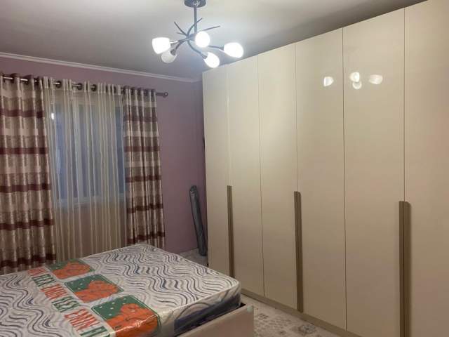 Tirane, jepet me qera apartament 2+1+BLK Kati 4, 75 m² 39.000 Leke (Gaqo Tashko)