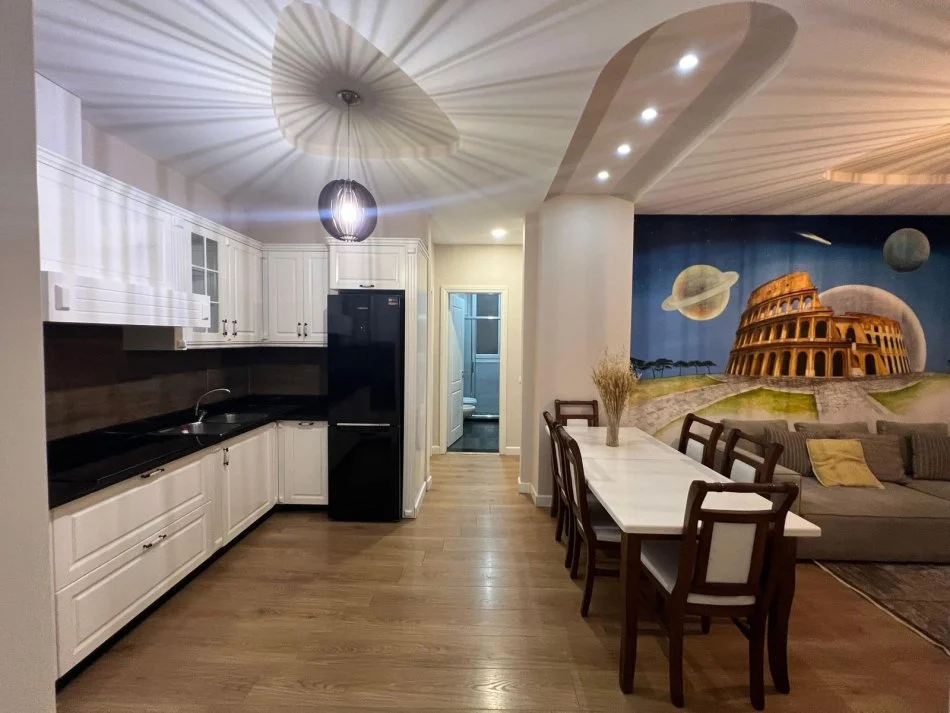 Tirane, jepet me qera apartament 2+1 Kati 2, 85 m² 750 € 