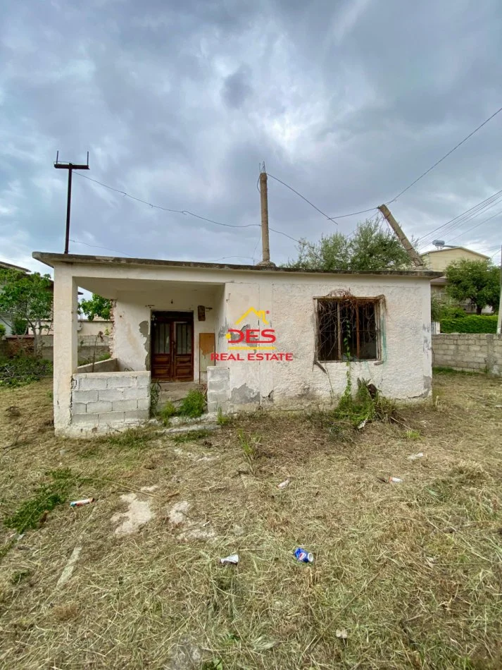 Vlore, shitet shtepi Kati 0, 72 m² 75.000 € (Rruga Janaq Kilica)