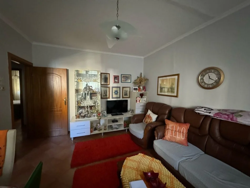 Durres, shitet apartament 2+1 Kati 2, 71 m² 84.000 € (Ali Dem)