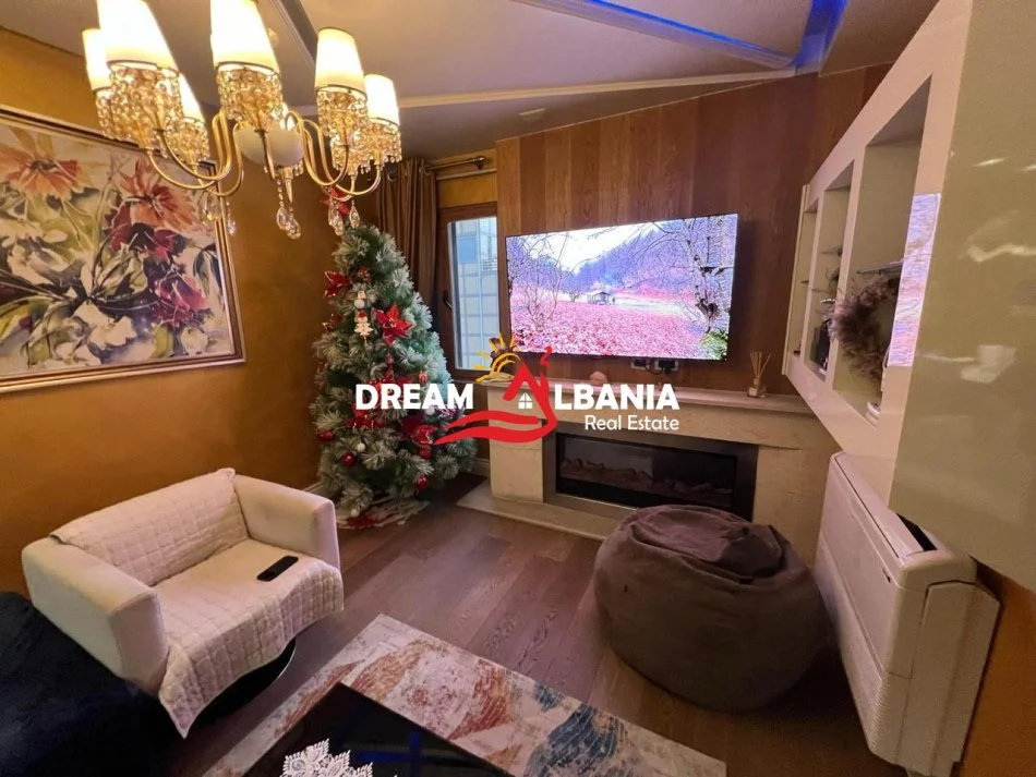 Tirane, jepet me qera 3+1 Kati 5, 125 m² 750 € (Astir)