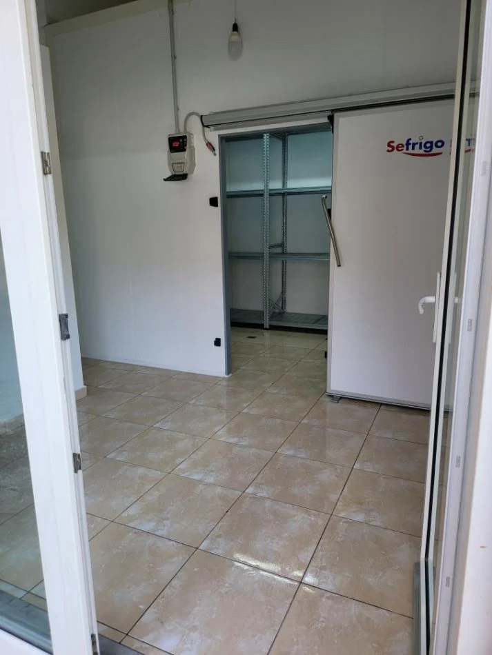 Tirane, jepet me qera apartament 1+1 Kati 1, 70 m² 500 € (Tregu Elektrik)