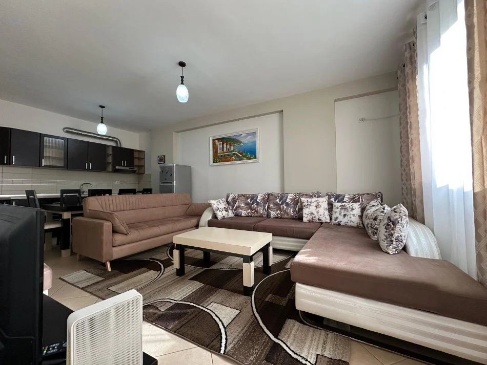 Tirane, shitet apartament 1+1+Ballkon Kati 3, 78 m² 98.000 € (Astir)