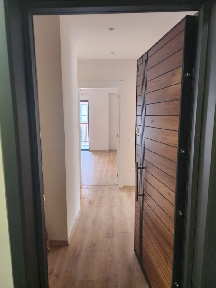 Tirane, jepet me qera apartament 2+1 Kati 6, 92 m² 500 € 