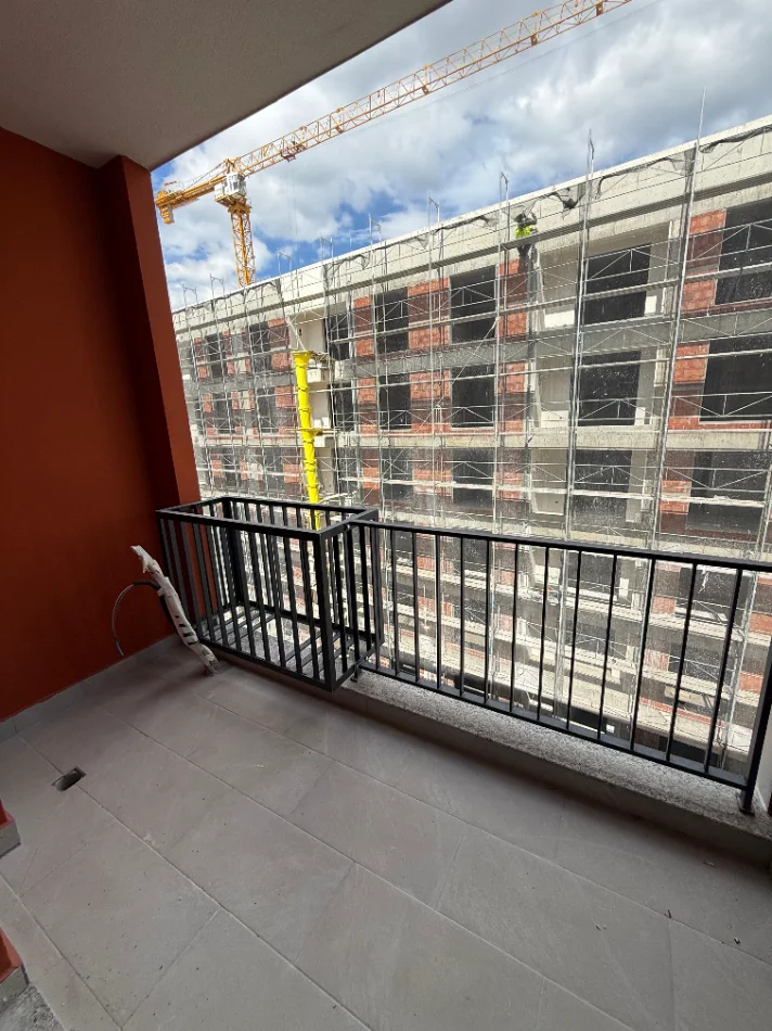 Tirane, shitet apartament 1+1 Kati 5, 60 m² (Paskuqan)