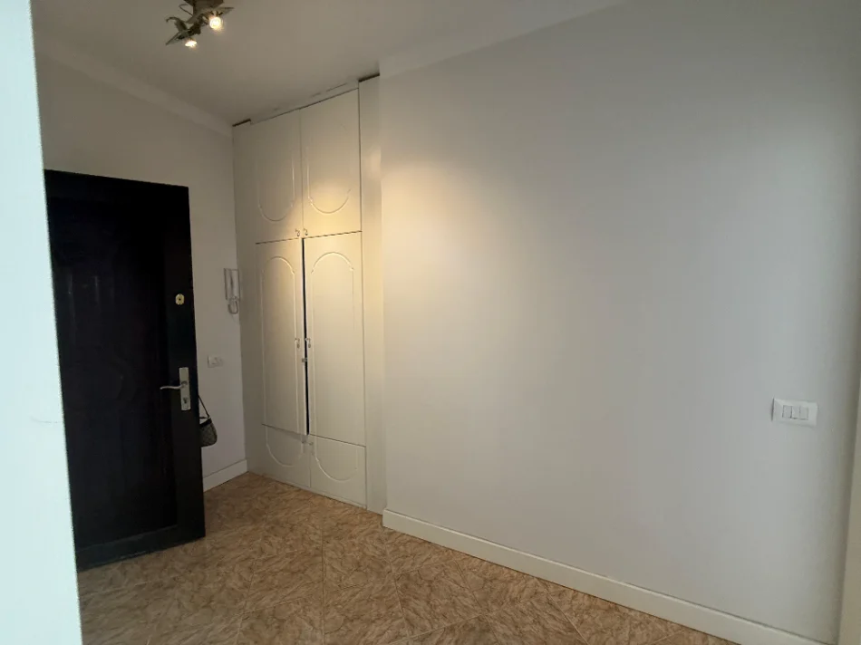 Durres, shitet apartament 1+1 Kati 6, 82 m² 120.000 € (plazh iliria)