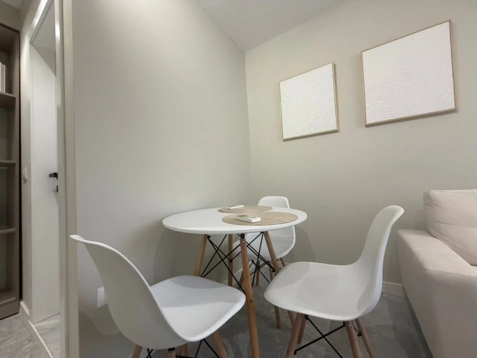 Tirane, shitet apartament 1+1 Kati 5, 65 m² 200.000 € 