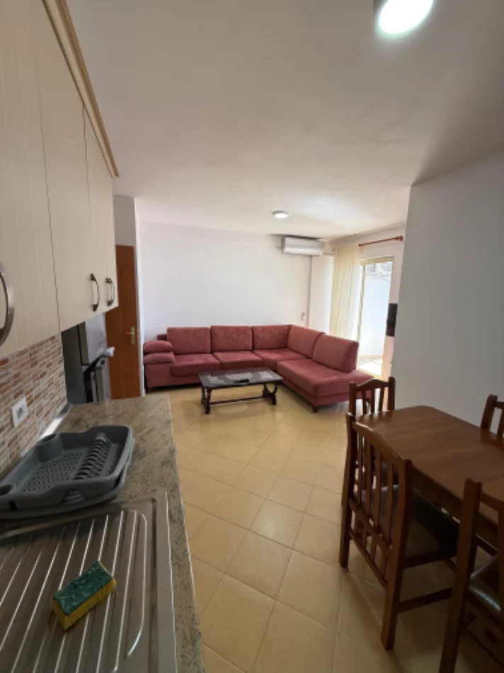 Tirane, shitet apartament 2+1 Kati 5, 86 m² 131.000 € (Bulevardi Migjeni)