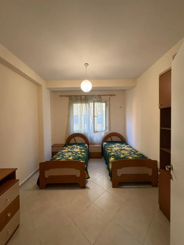 Tirane, jepet me qera apartament 2+1+Ballkon Kati 3, 80 m² 55 000 Leke (Kodra e Diellit)