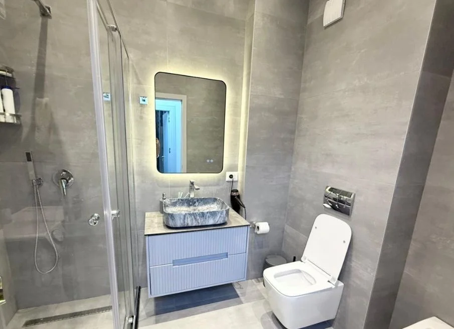 Tirane, jepet me qera apartament 2+1 Kati 4, 110 m² 550 € (Rezidenca Jaho/Fresk)