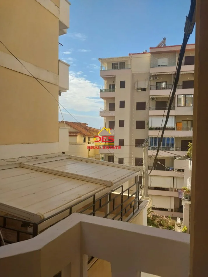 Vlore, shitet apartament 1+1+Ballkon Kati 1, 70 m² 155.000 € (Rruga Aleksandër Moisiu)