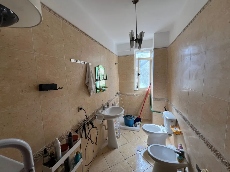 Durres, shitet apartament 2+1+Ballkon Kati 4, 112 m² 125.000 € (Iliria Pavaresia Plazh)