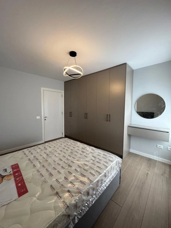 Tirane, shes apartament 2+1 Kati 3, 94 m² 135.000 € (Fresku)