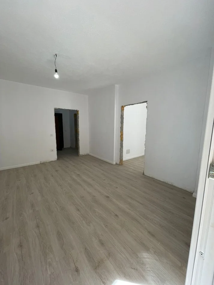 Durres, shitet apartament 2+1 , 84 m² 115.000 € 