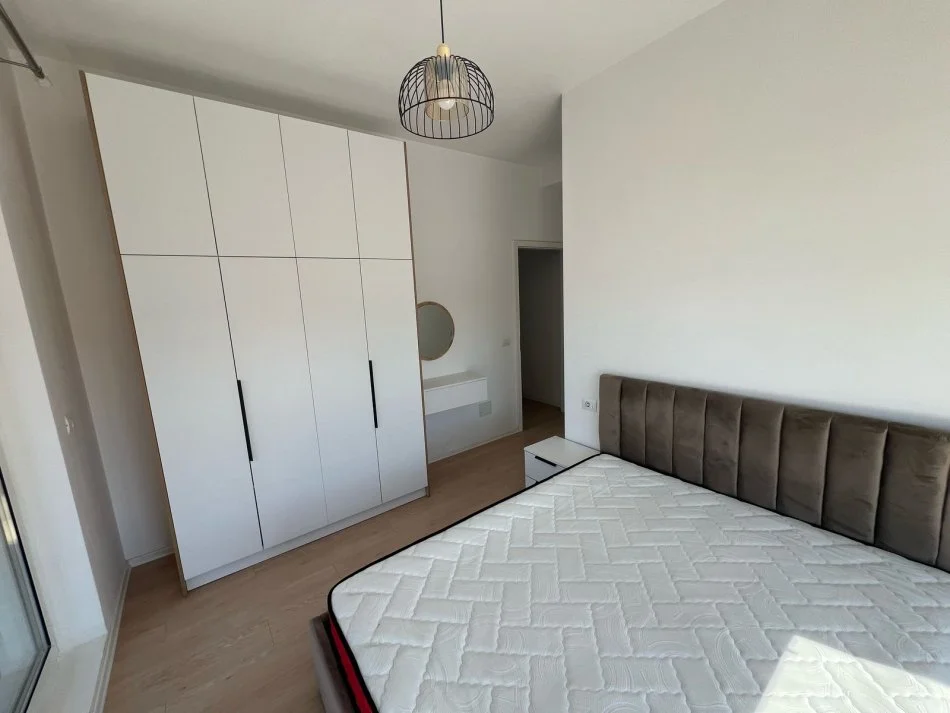 Tirane, jepet me qera Super  apartament 2+1+Ballkon Kati 4, 103 m² 600 € (jordan mija)