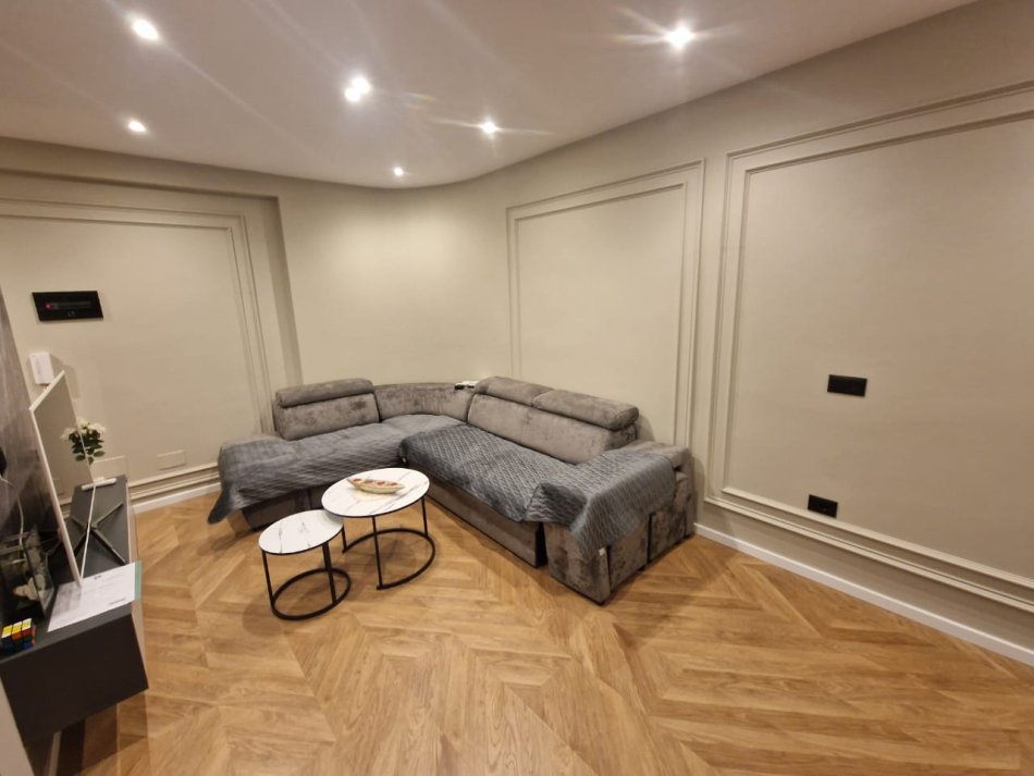 Tirane, shitet apartament 1+1 , 73 m² 165.000 € (kodra diellit 1)