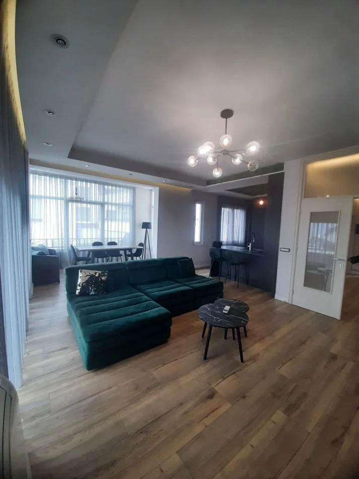 Apartament 2+1+2 me qira Kopshti Botanik