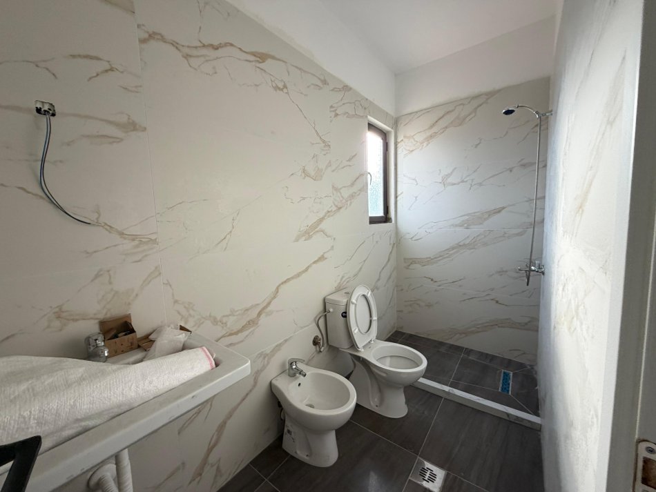 Vlore, shitet nga Pronari, pa-komision apartament+verande | Penthouse 2+1+Aneks+Ballkon Kati 10, 106 m² 199.999 € (Rruga Transballkanike)