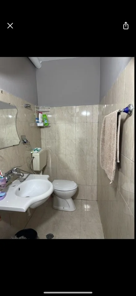Tirane, jepet me qera apartament 1+1 Kati 1, 65 m² 350 € (PETRO KORCARI)
