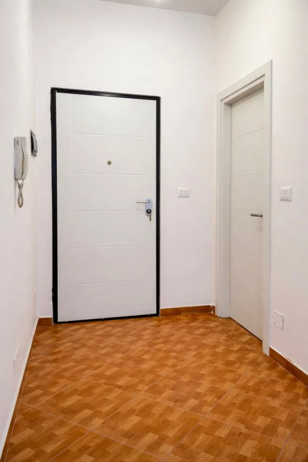 Tirane, jepet me qera apartament 1+1 Kati 4, 68 m² 400 € (Astir)