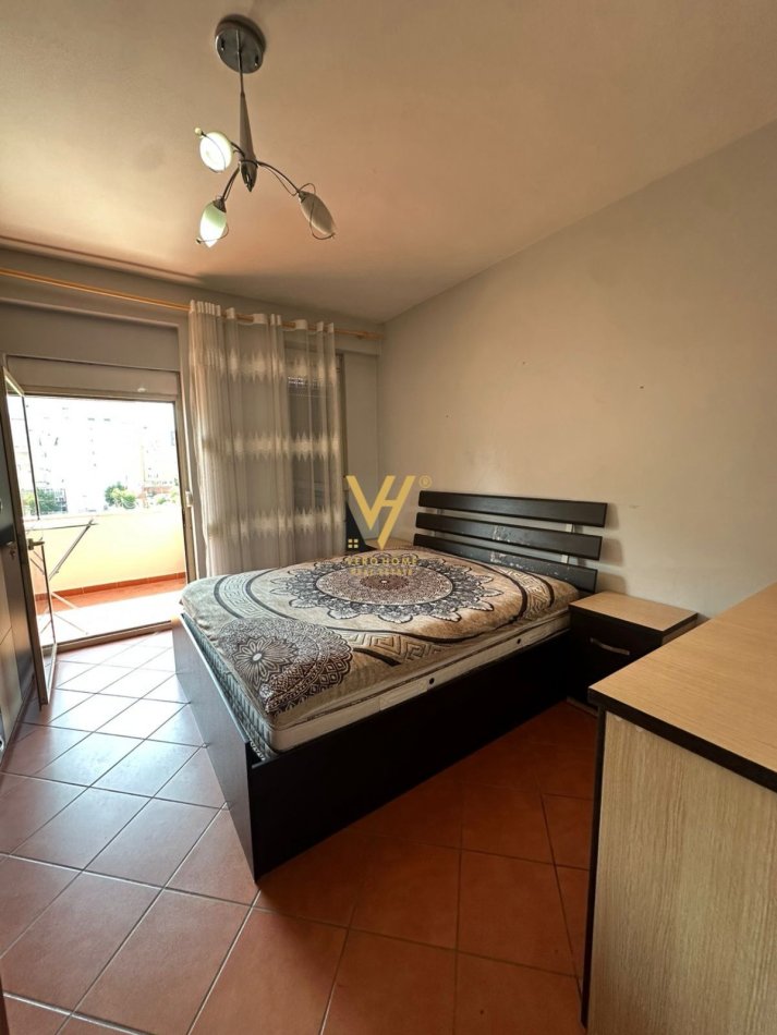 Tirane, shitet apartament 2+1+Ballkon Kati 4, 117 m² 215.000 € (NISHARAKU)