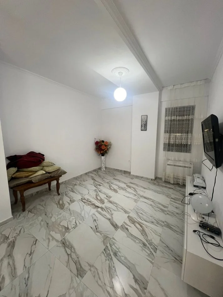 Tirane, jepet me qera apartament 2+1+Aneks+Ballkon Kati 6, 102 m² 750 € (Fusha e Aviacionit)