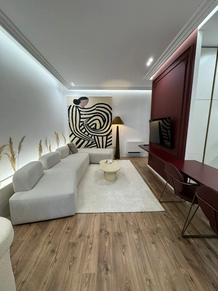 Tirane, jepet me qera apartament 1+1 Kati 5, 72 m² 1.200 € (kompleksi delijorgji)