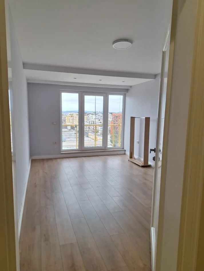 Tirane, shes apartament 3+1+Ballkon Kati 9, 159 m² 280.000 € (Kopshti botanik)