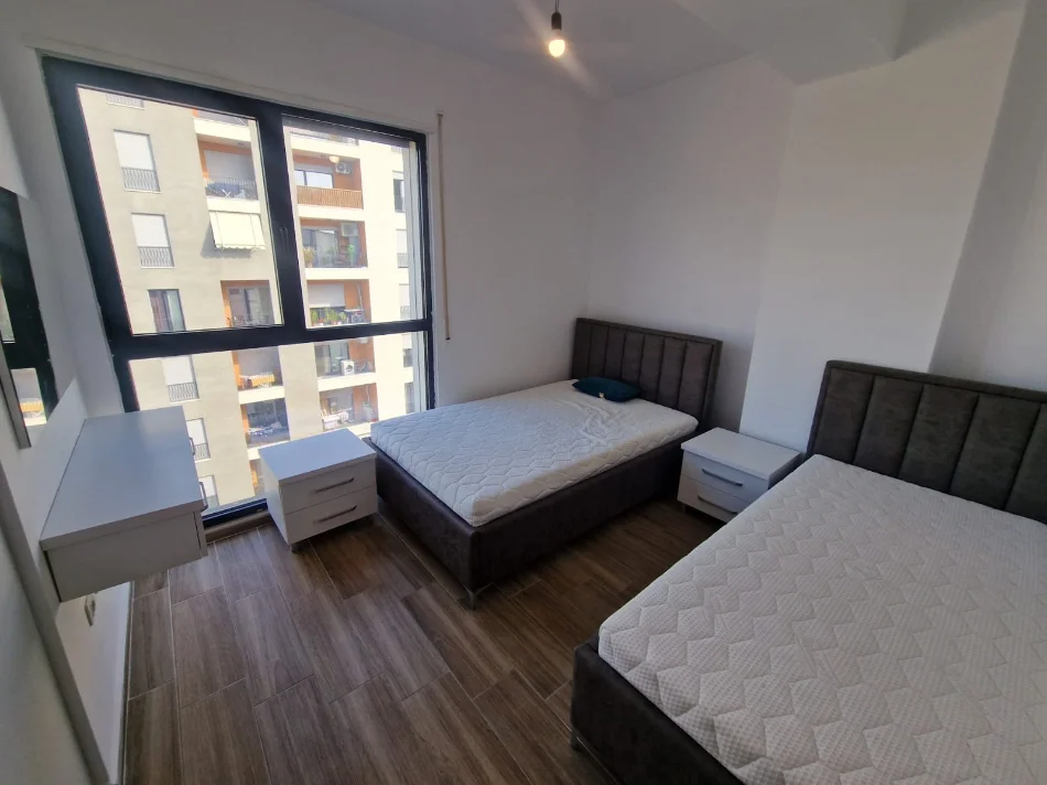Tirane, jepet me qera apartament 1+1 Kati 8, 70 m² 500 € (Kompleksi Asl tek Pediatria)