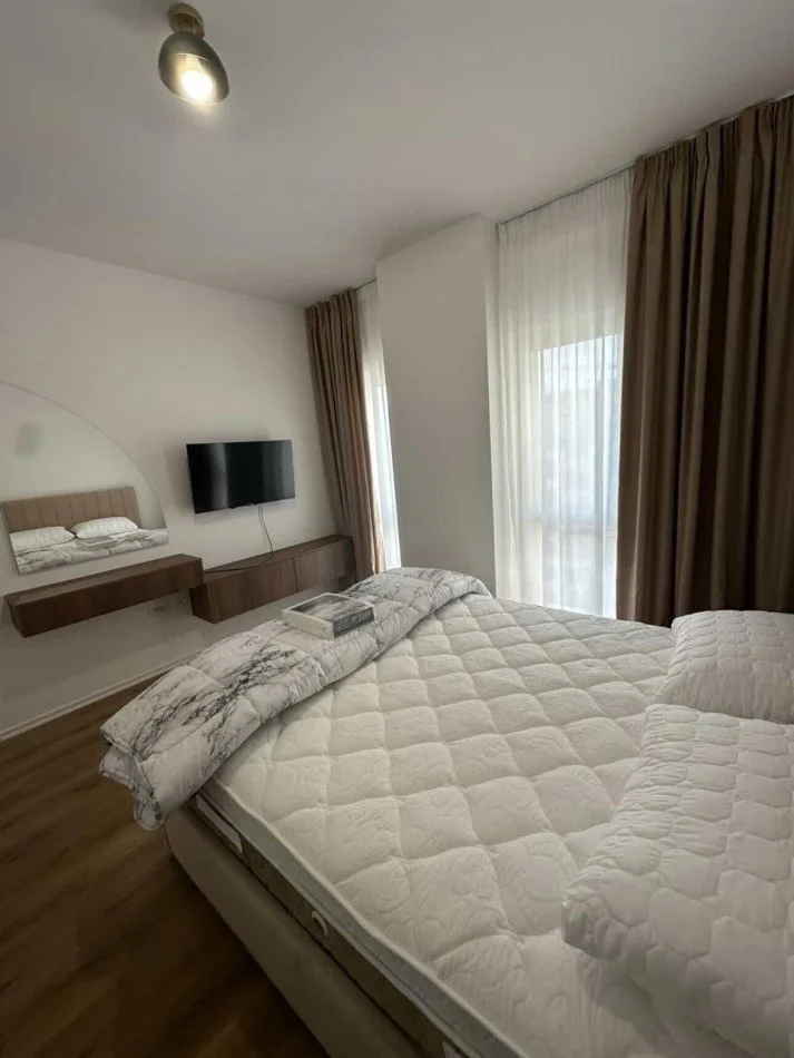 Tirane, jepet me qera apartament 2+1 Kati 8, 90 m² 900 € (Zogu i Zi)