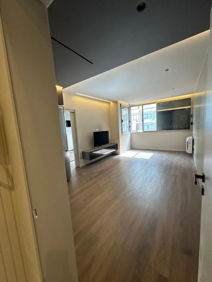 Shqiperi, jepet me qera apartament 2+1 Kati 3, 80 m² 680 € (SALIH BUDKA, tek Nisharaku)