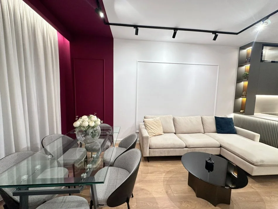 Tirane, jepet me qera apartament 2+1 , 87 m² 1.000 € (Porcelan, Rezidenca Erli)