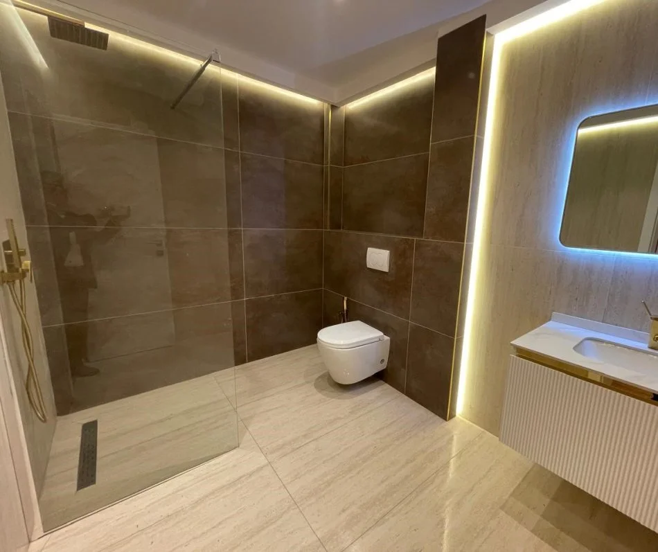 Tirane, shitet apartament 2+1+Ballkon Kati 10, 101 m² 212.000 € (Kompleksi Delijorgji)